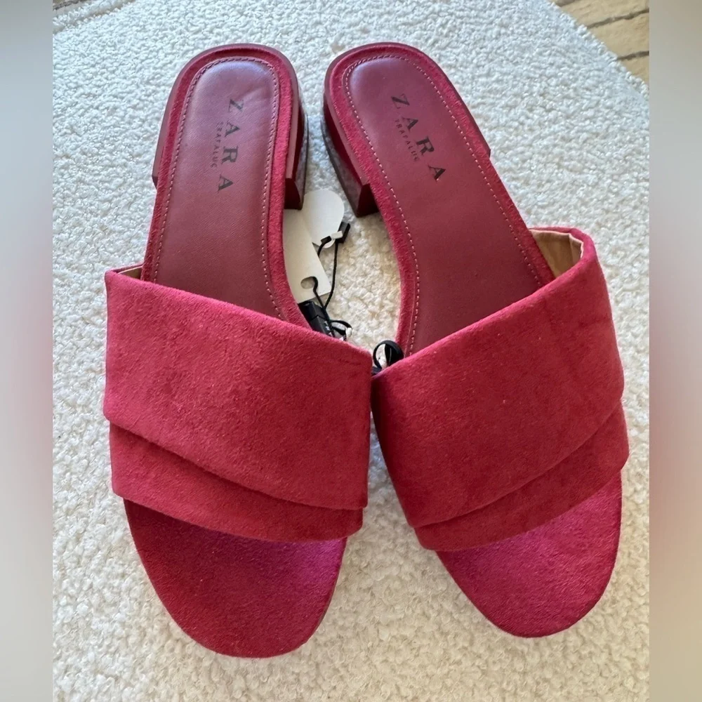 New - Zara sandal - Picture 1 of 5